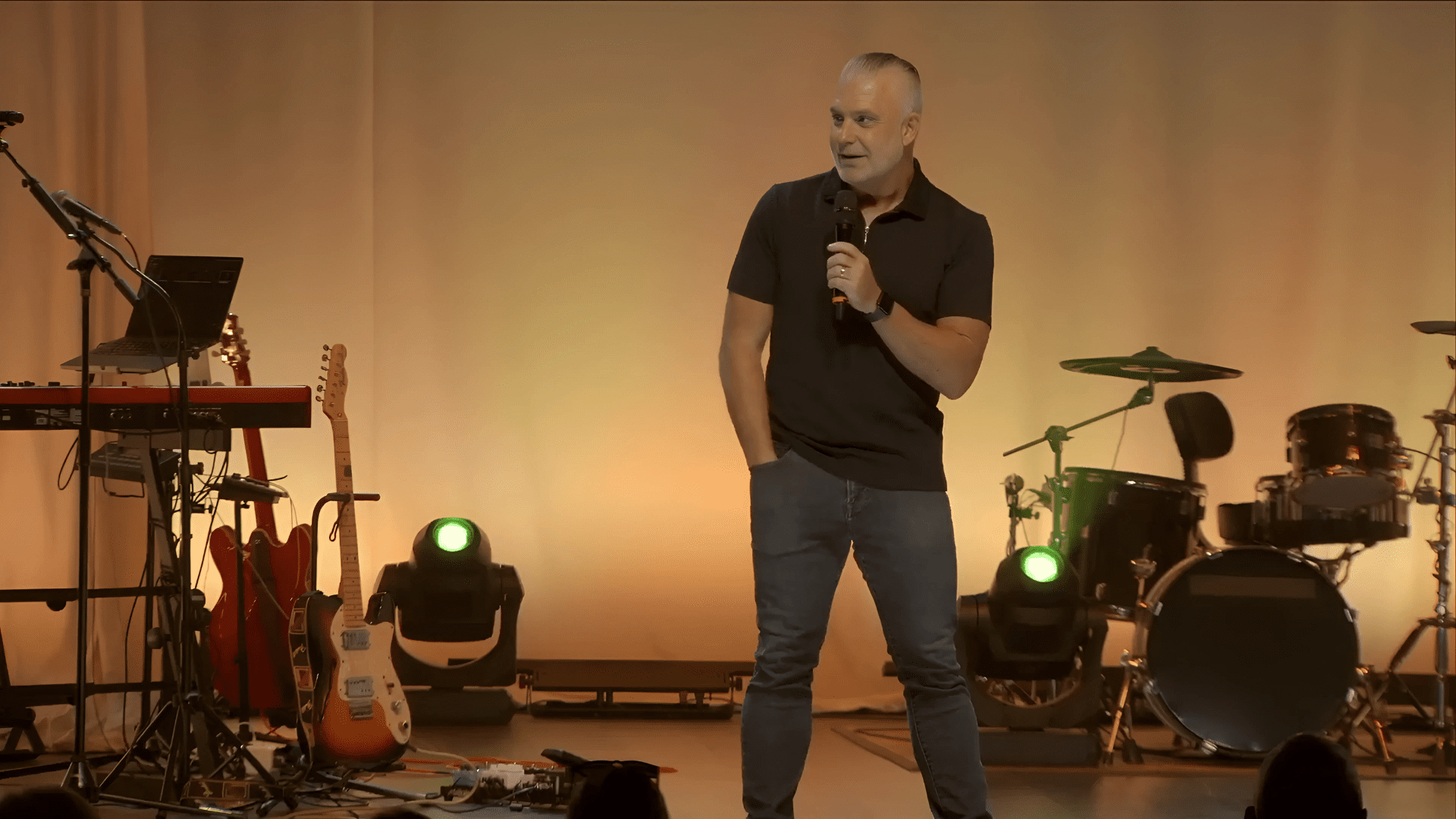 Keeping Your Eyes on God’s Presence, Not the Obstacles